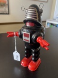 Forbidden Planet/Robby the Robot Porcaline Figure