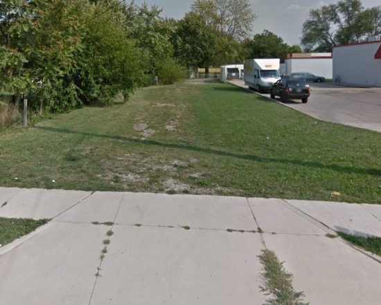 Centrally Located Lot Near Gas-Station! (DUNKIRK, INDIANA)