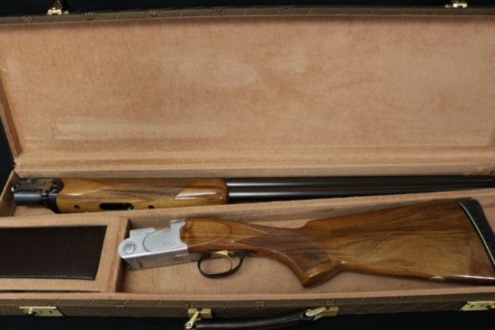 Desirable Beretta model 680 Trap 12 gauge with original factory case