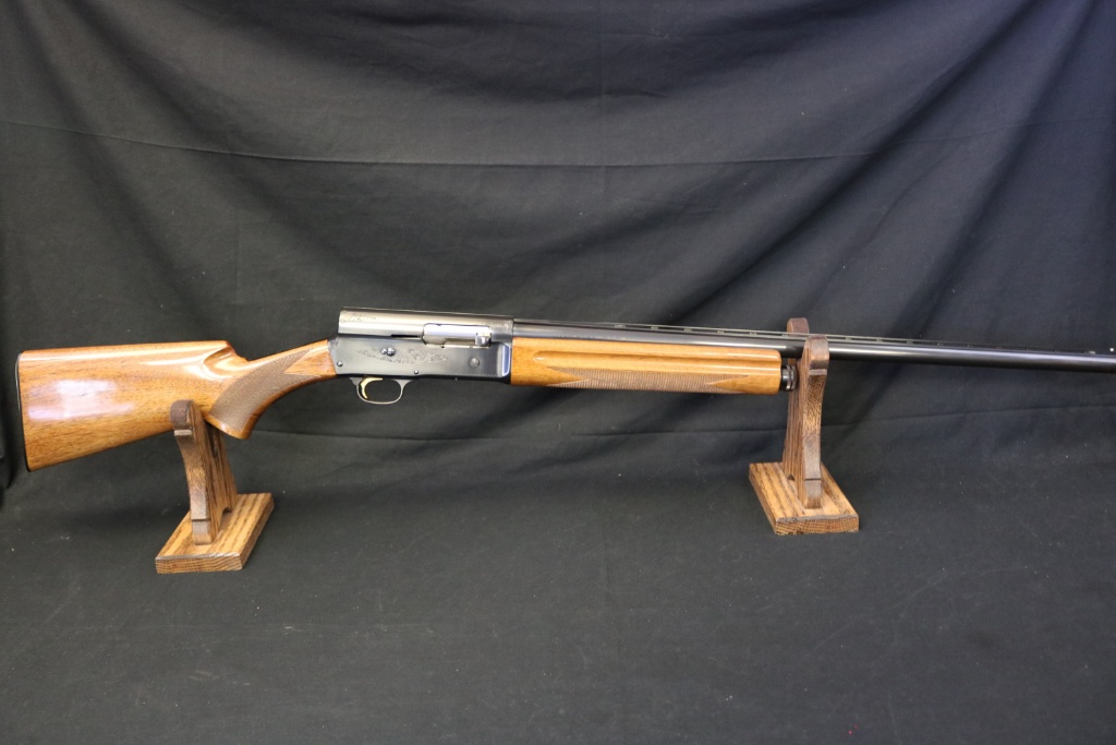 Belgium Browning A5 Light Twelve 12 Gauge Shotgun Firearms Military Artifacts Firearms Shotguns Semi Automatic Shotguns Online Auctions Proxibid