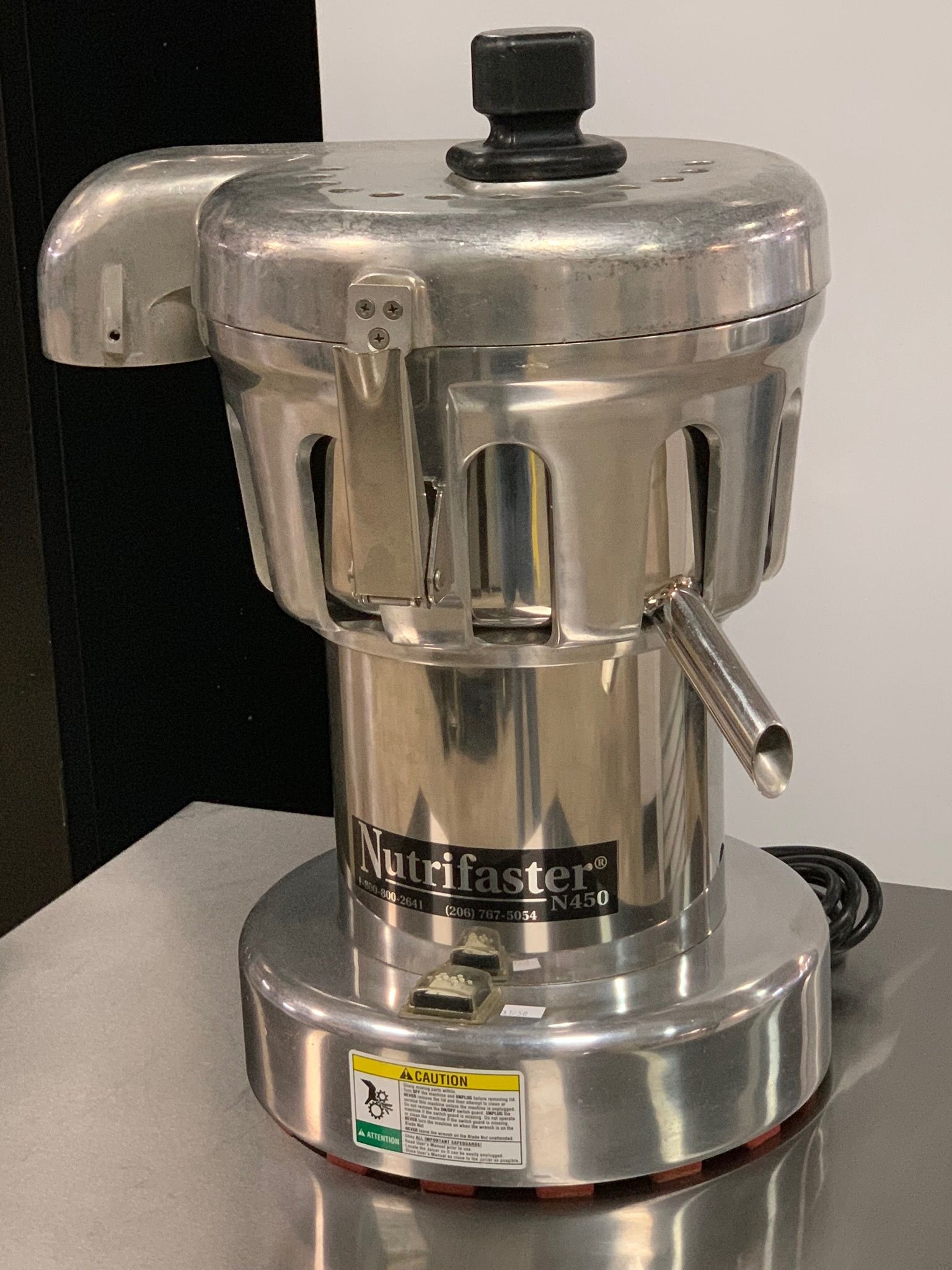 Nutrifaster N450 Commercial Juice Extractor Proxibid