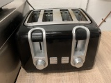 Black & Decker 4 Slice Pop-Up Toaster