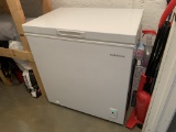 Amana AQC0501GRW 5.3 Cu. Ft. White Compact Chest Freezer With 2 Rollers