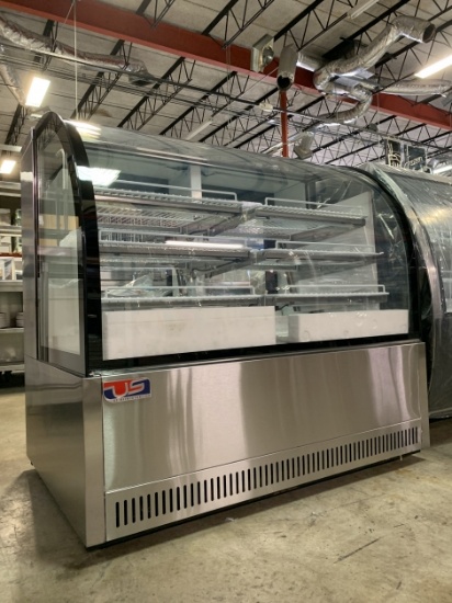 New US Refrigeration USRUCGBC-50 50" Curved Glass Refrig Bakery Case on Casters 50"Wx34"Dx49-1/5"H