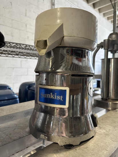 Sunkist 8R Juice Extractor 115V
