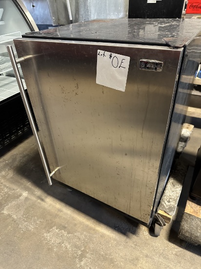 GE Monogram ZIFS240 1dr. Black C/T Refrigerator (missing drawer)
