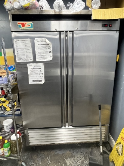 US Refrigeration USBV-48R 2dr. S/S Reach-In Refrigerator on Casters