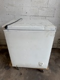 Frigidaire FFFCO5M2UW 29