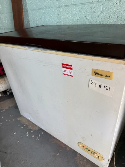 Magic Chef 37" White Chest Freezer
