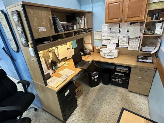 72"x72" L-Shaped Desk w/(2) Black Rolling Office Chairs