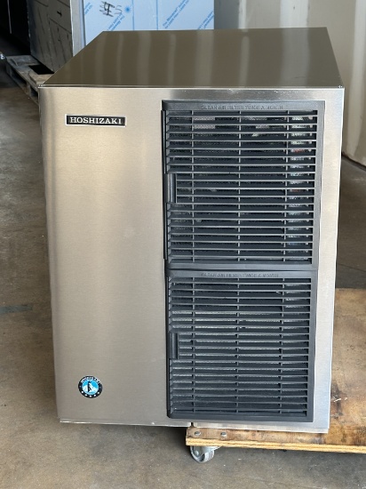 Hoshizaki KM-660MAJ 650lb. Slim-Line Modular Crescent Cuber Icemaker Head Air-Cooled 115V 1PH