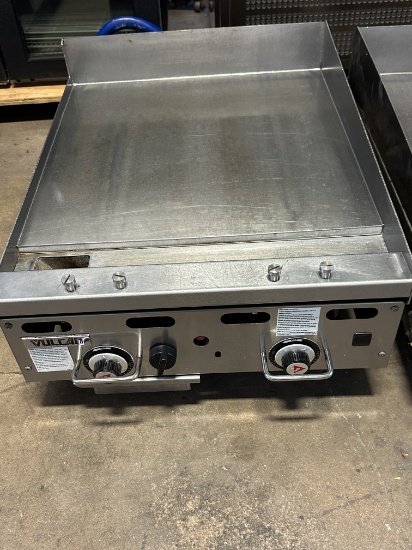 Vulcan MSA24-CBFI1L 24”W Low Profile Heavy Duty Gas Griddle w/Thermostatic Controls