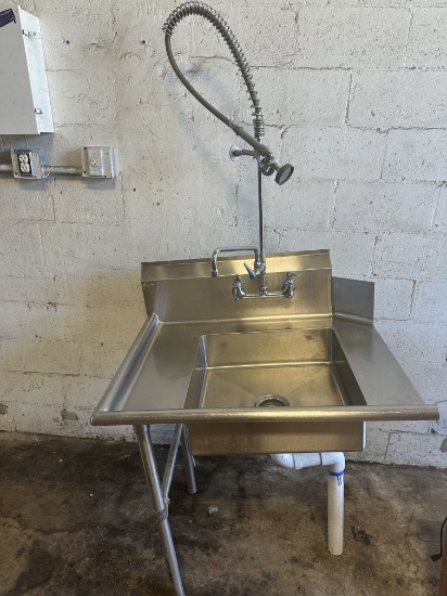 36”W Leftside Stainless Steel Drain Table w/1comp. Sink w/Sprayer 36”W x 30”D