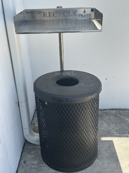 24” Round Black Metal Trash Receptacle w/Trash Bin w/Jero 24”W x 18”D S/S Overshelf