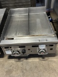 Vulcan MSA24-CBFI1RC 24”W Low Profile Heavy Duty Gas Griddle w/Thermostatic Controls