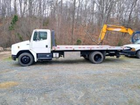 1997 Freightliner FL70 S/A Rollback Truck