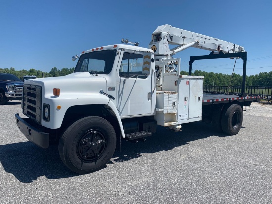 International S1900 S/A Boom Truck W/ Telelect Captain 1000