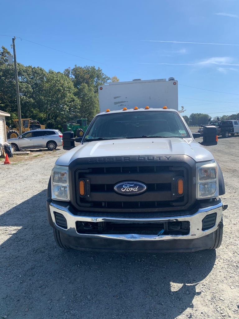 ford 758 truck on 2011 Ford F 450 Ext Cab Enclosed Utility Truck Commercial Trucks Service Utility Trucks Online Auctions Proxibid