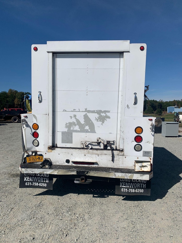 ford 758 truck on 2011 Ford F 450 Ext Cab Enclosed Utility Truck Commercial Trucks Service Utility Trucks Online Auctions Proxibid