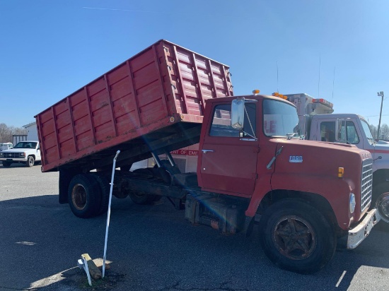 Ford 600 S/A Dump Truck