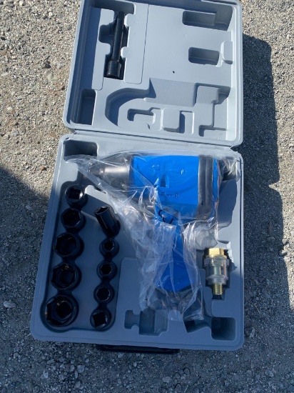 New ...IN drive air impact wrench kit