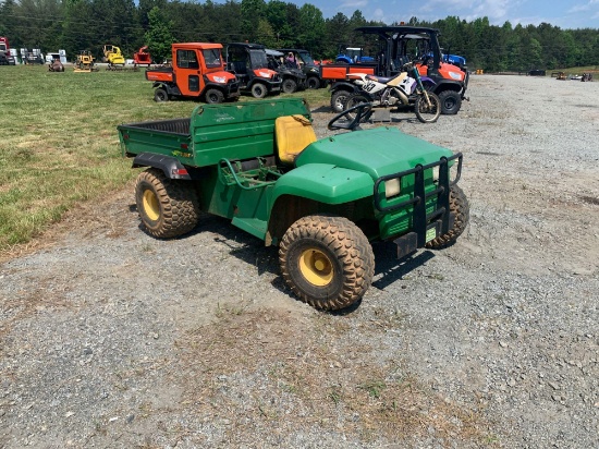 John Deere Turf Gator