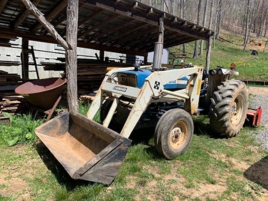Ford 4100 Farm Tractor
