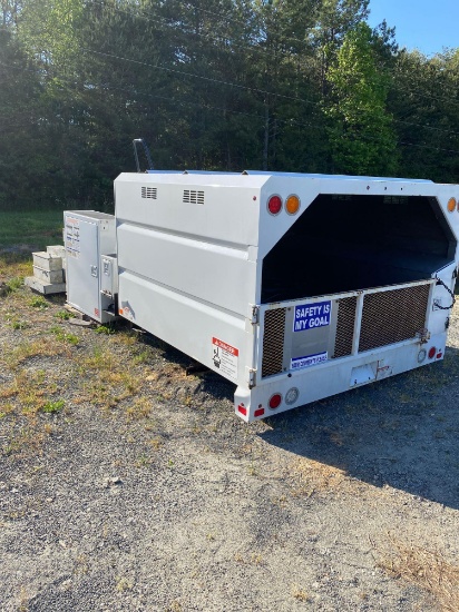 Southco 085-38FB 7.5L x 8W chipper Truck Body