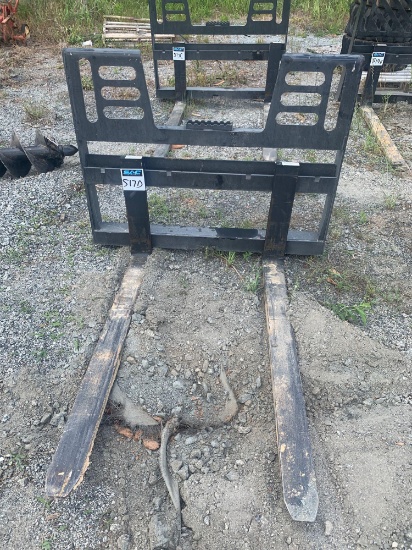 UNUSED 1.5x48IN Skid Steer Forks