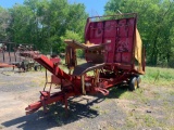 New Holland Stackliner 1032 Hay Wagon