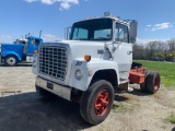 1977 Ford L900 S/A Truck Tractor