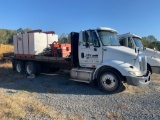 2005 International 8600 T/A Flatbed Truck W/ MUD MIXING SYSTEM