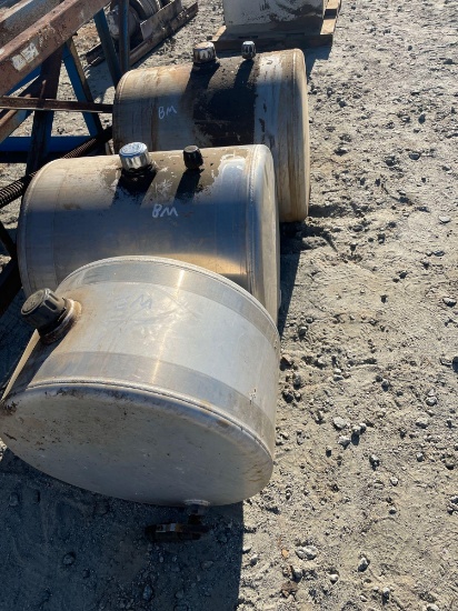 Quantity of 3 Hydraulic Fluid Tanks