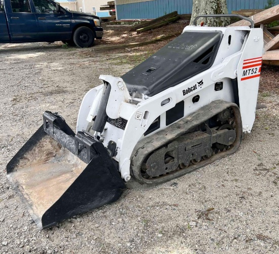 BOBCAT MT52 RIDE ON SKID STEER