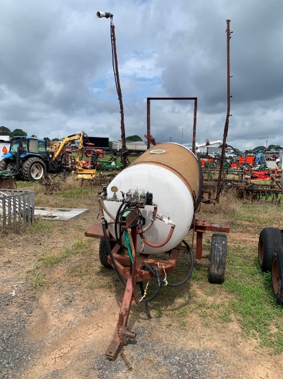 HARDEE 300 GALLON PULL SPRAYER