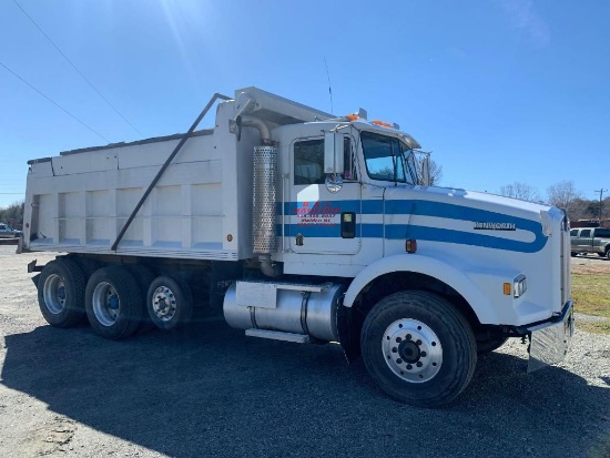 Kenworth T800 Tri/A Dump Truck
