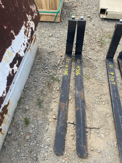 Unused 42IN Forks