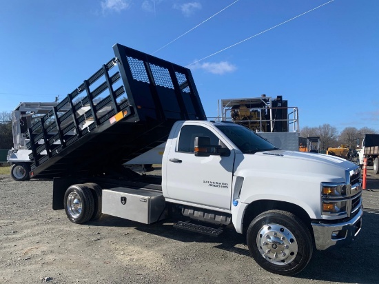 2020 CHEVROLET SILVERADO 4500HD S/A STAKEBODY DUMP TRUCK