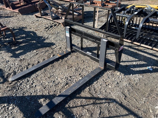 Kivel Unused Skid Steer Pallet Forks