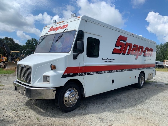 2001 Freightliner MT55 Walk In Van Truck