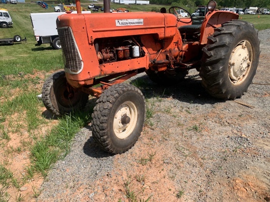 ALLIS CHALMERS FARM TRACTOR