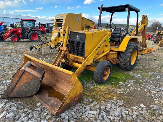 JOHN DEER 210C LOADER BACKHOE