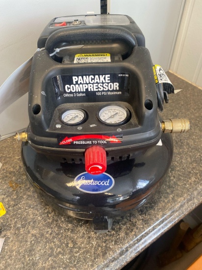 Unused Eastwood 3 Gallon Oilless Pancake Electric Compressor