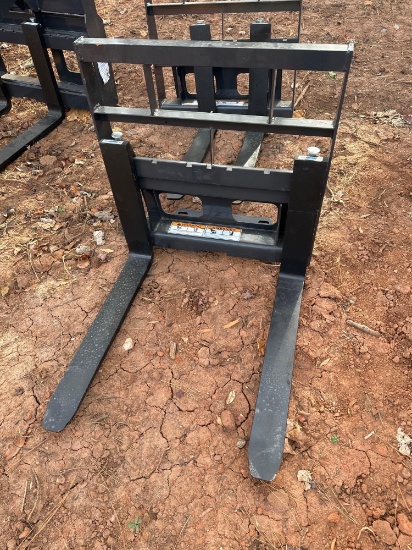 WOLVERINE MINI SKID STEER 2500 POUND FORKS