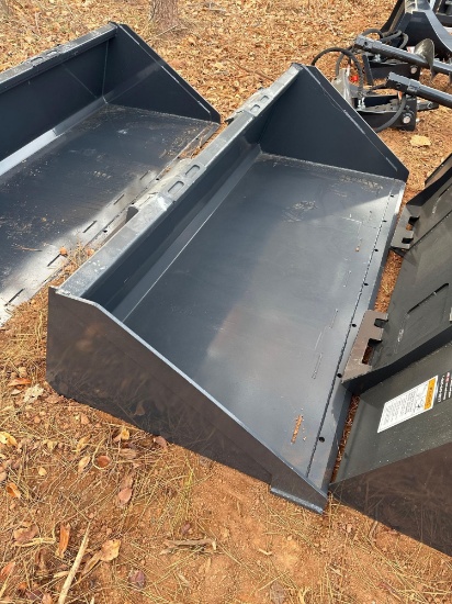 WOLVERINE 80 INCH SMOOTH BOTTOM SKID STEER BUCKET