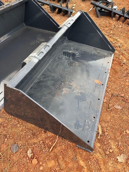 WOLVERINE 68 INCH SMOOTH BOTTOM SKID STEER BUCKET