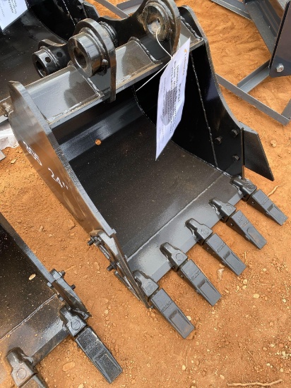 LandHero Mini Excavator 24IN Digging Bucket
