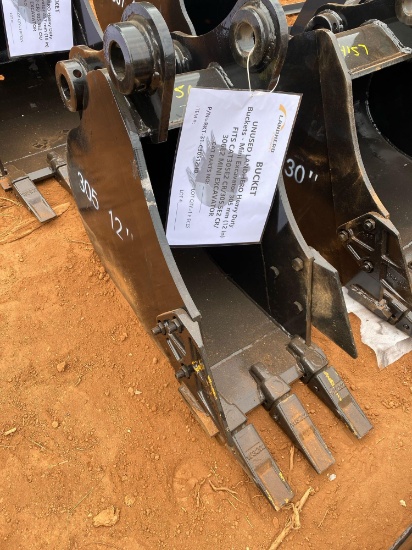 LandHero Mini Excavator 12IN Digging Bucket