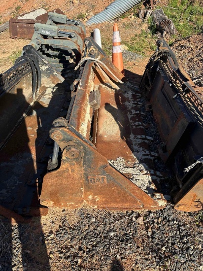 CATERPILLAR 78IN 4IN1 SKID STEER BUCKET