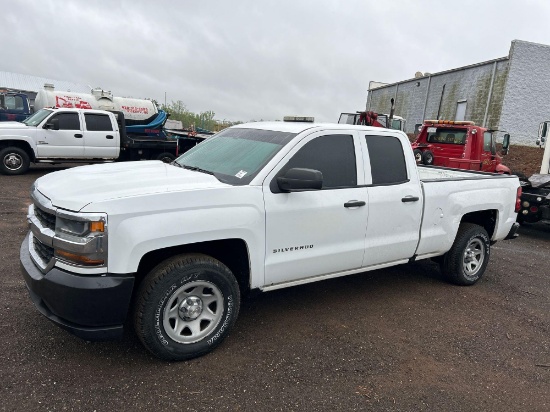 2017 CHEVROLET SILVERADO 1500 4DR CREW CAB PICK UP TRUCK